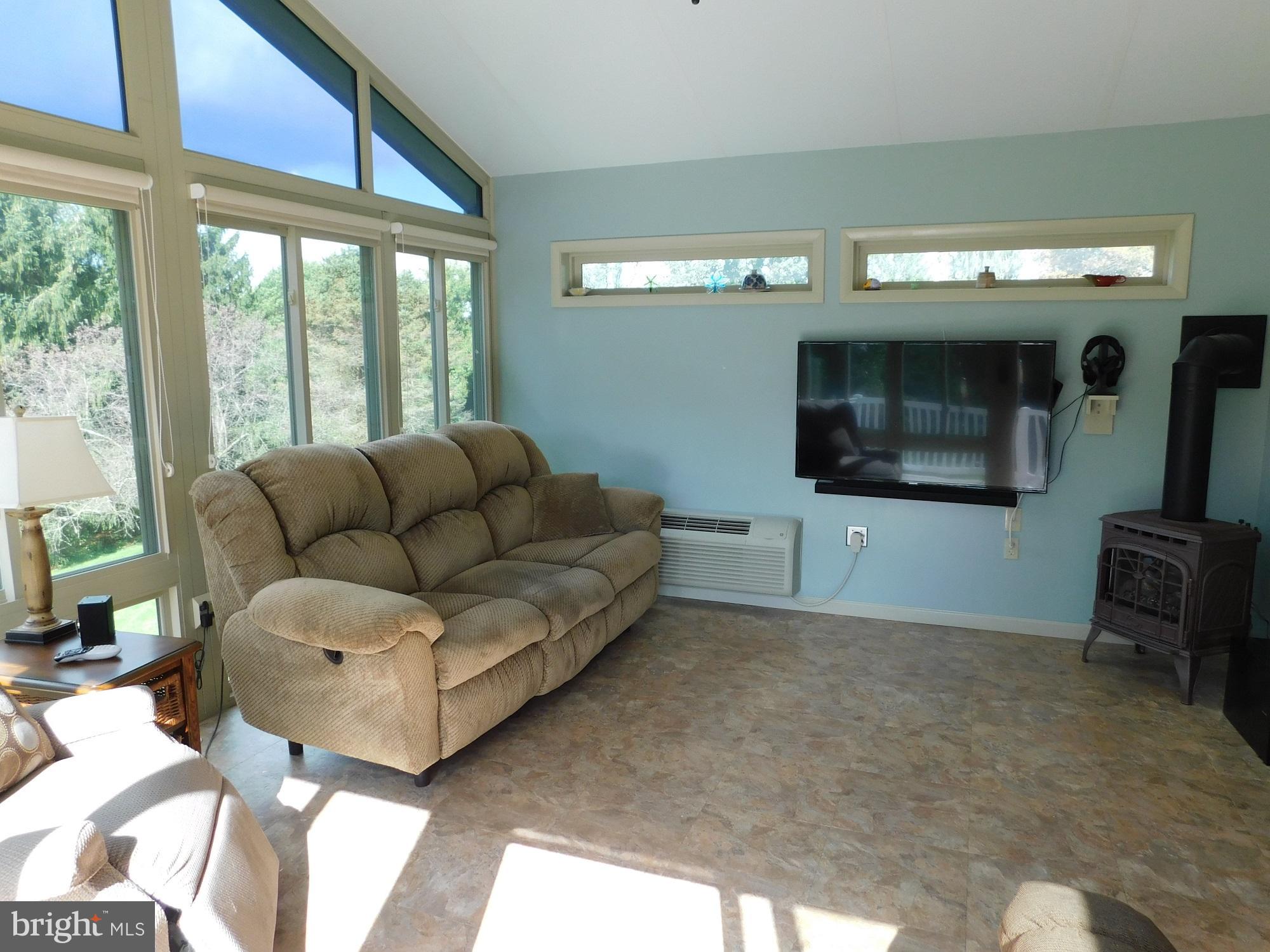 INDIAN HILL ESTATES - Residential