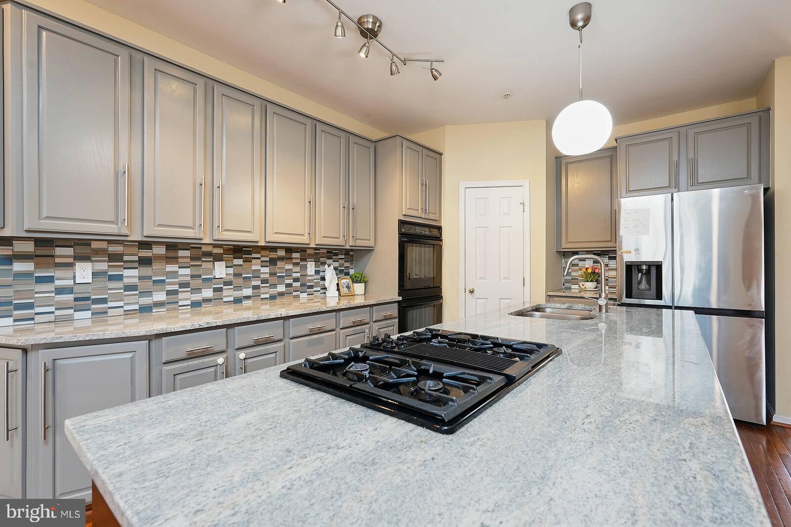 PT ROCKVILLE TWN RES 1 - Residential