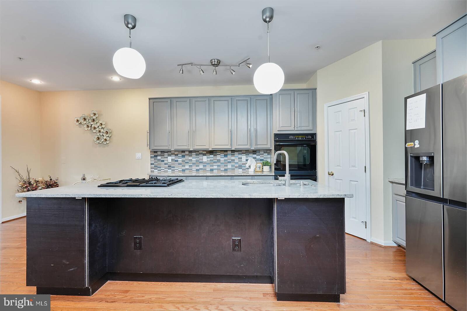 PT ROCKVILLE TWN RES 1 - Residential