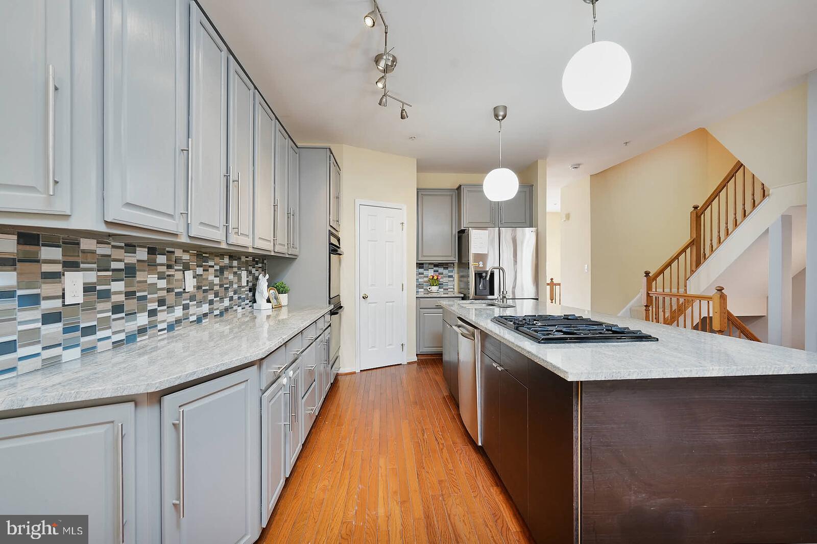 PT ROCKVILLE TWN RES 1 - Residential