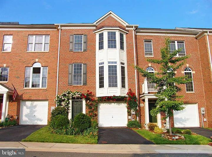 PT ROCKVILLE TWN RES 1 - Residential