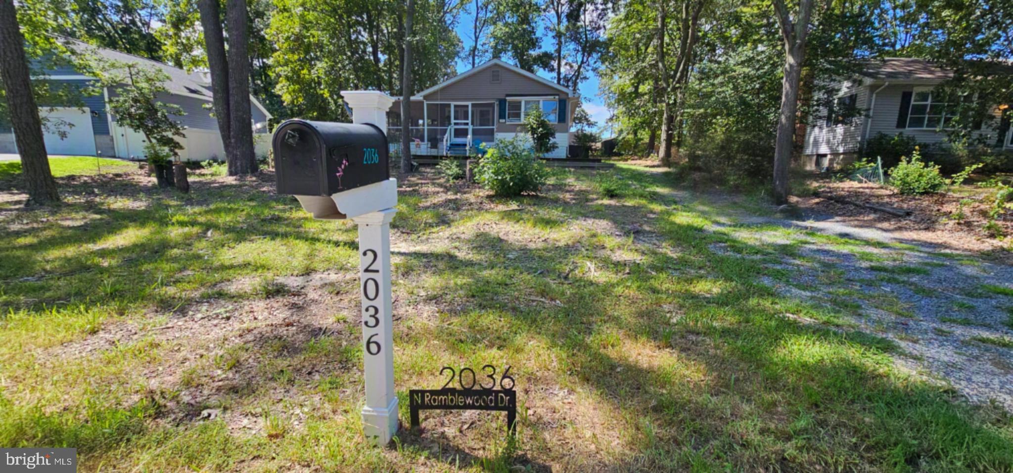2036 N RAMBLEWOOD DR