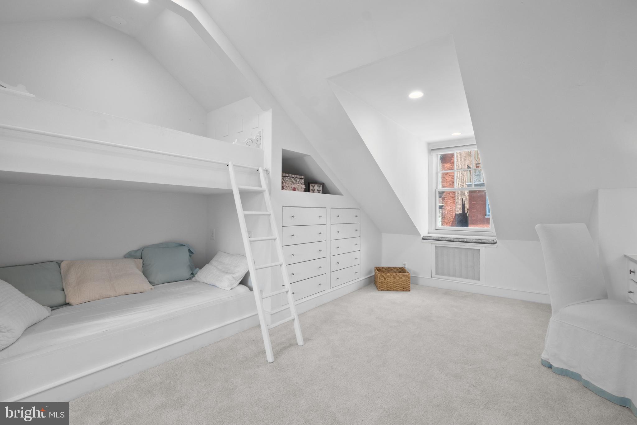 RITTENHOUSE SQUARE - Residential