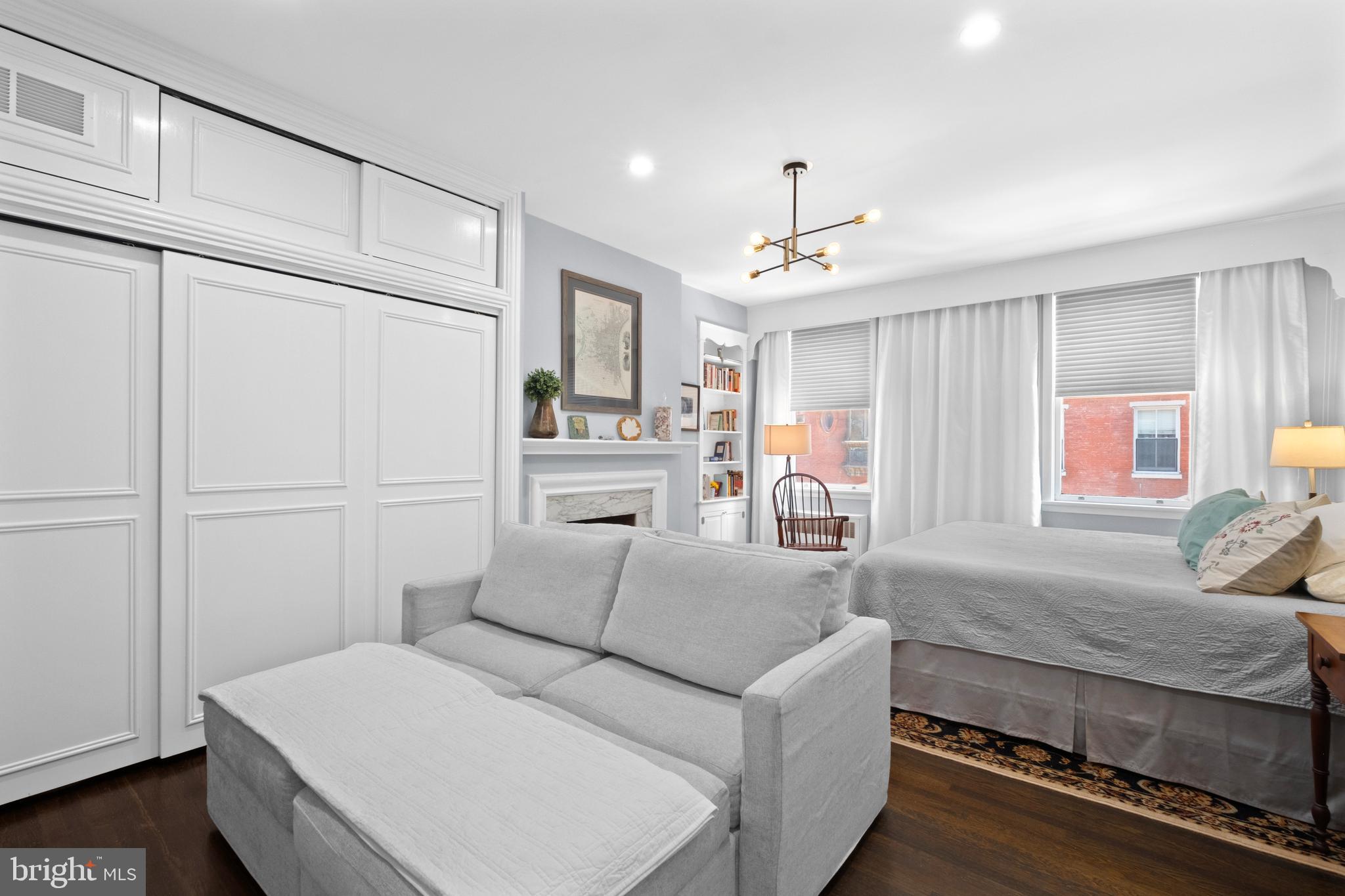 RITTENHOUSE SQUARE - Residential