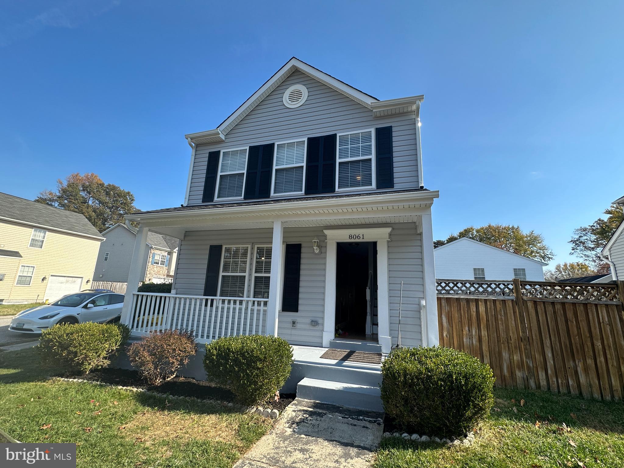 OUTING PARK - Residential Lease