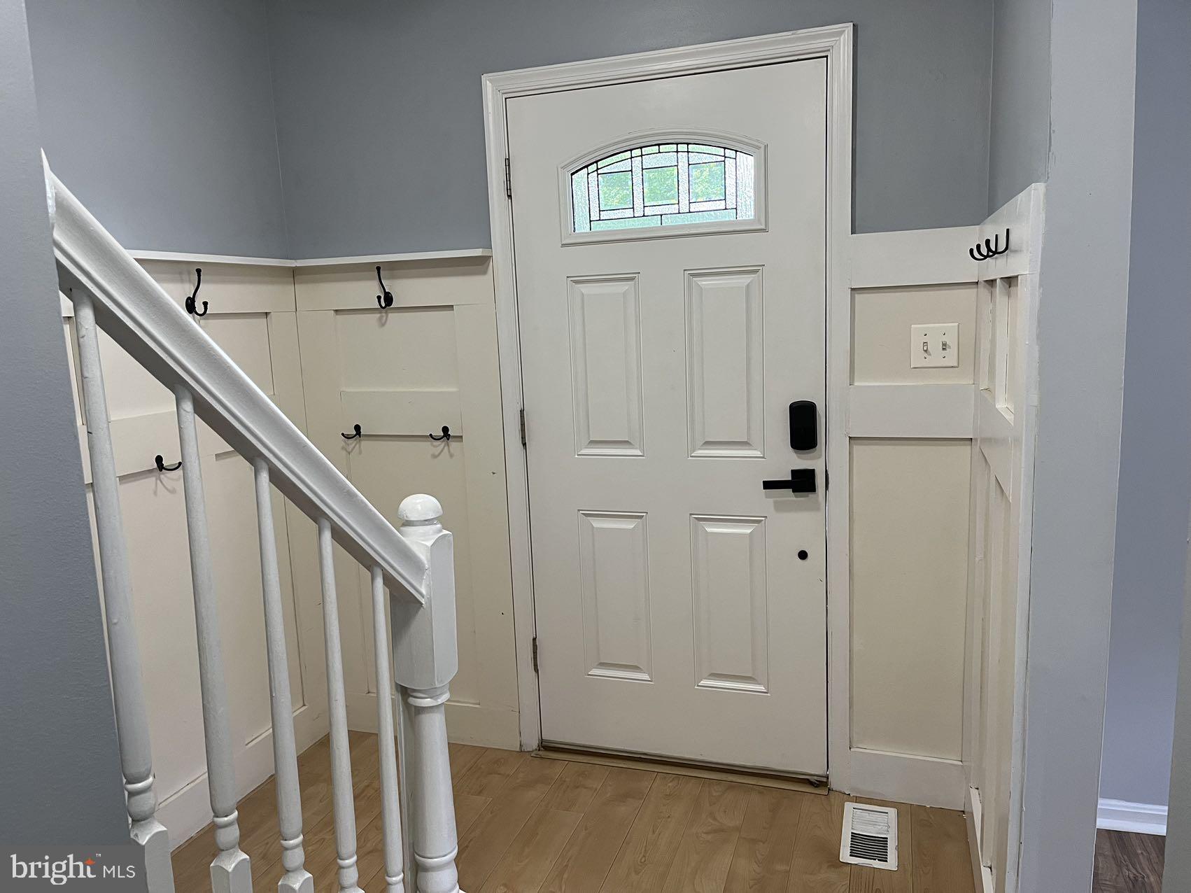 OUTING PARK - Residential Lease