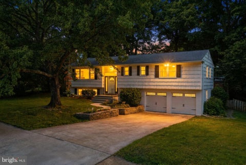 Photo of 8410 Bound Brook Lane, ALEXANDRIA, VA 22309 (MLS # VAFX2328564)