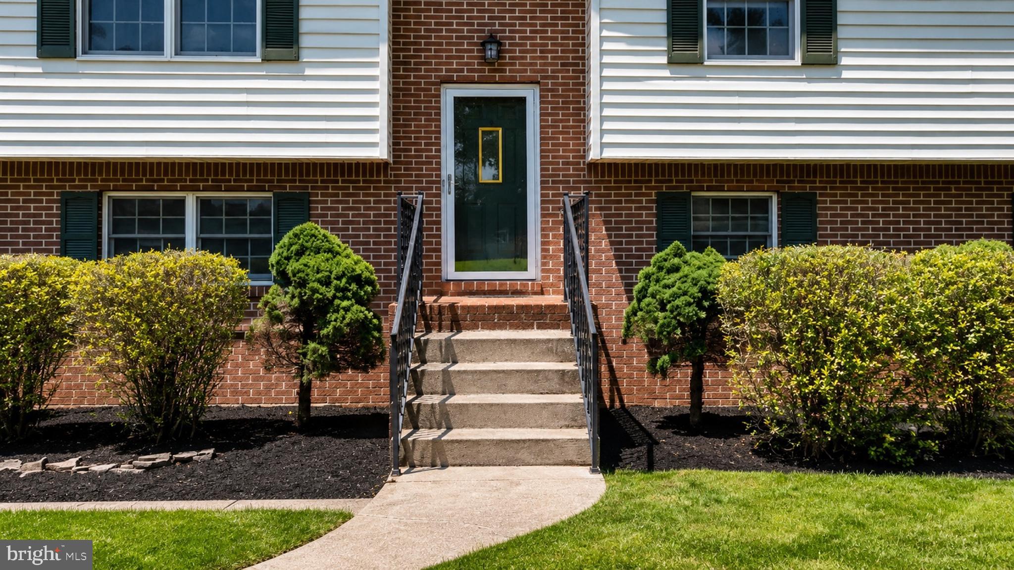 4 RASPBERRY DRIVE