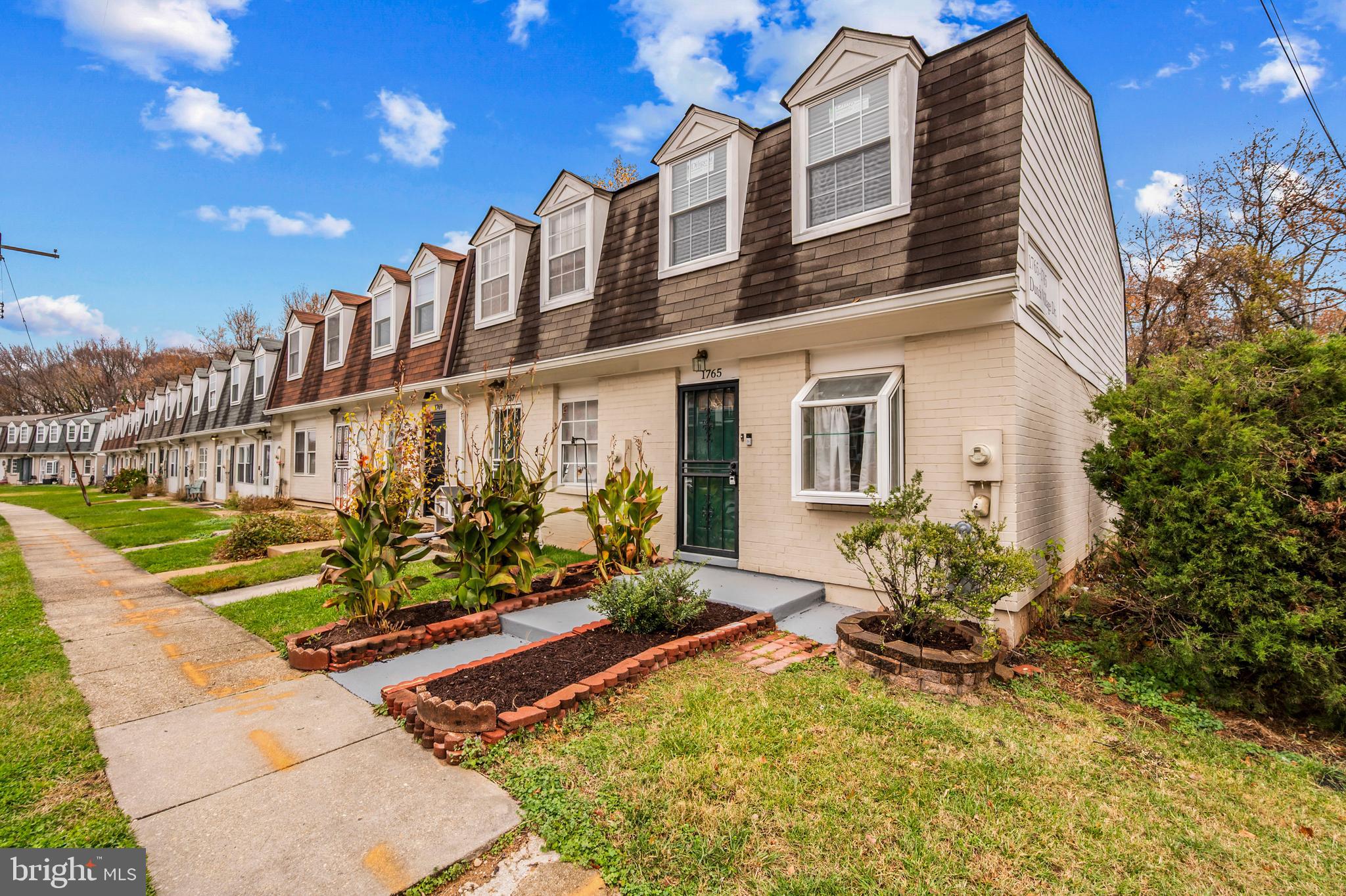 1765 DUTCH VILLAGE DRIVE L-326