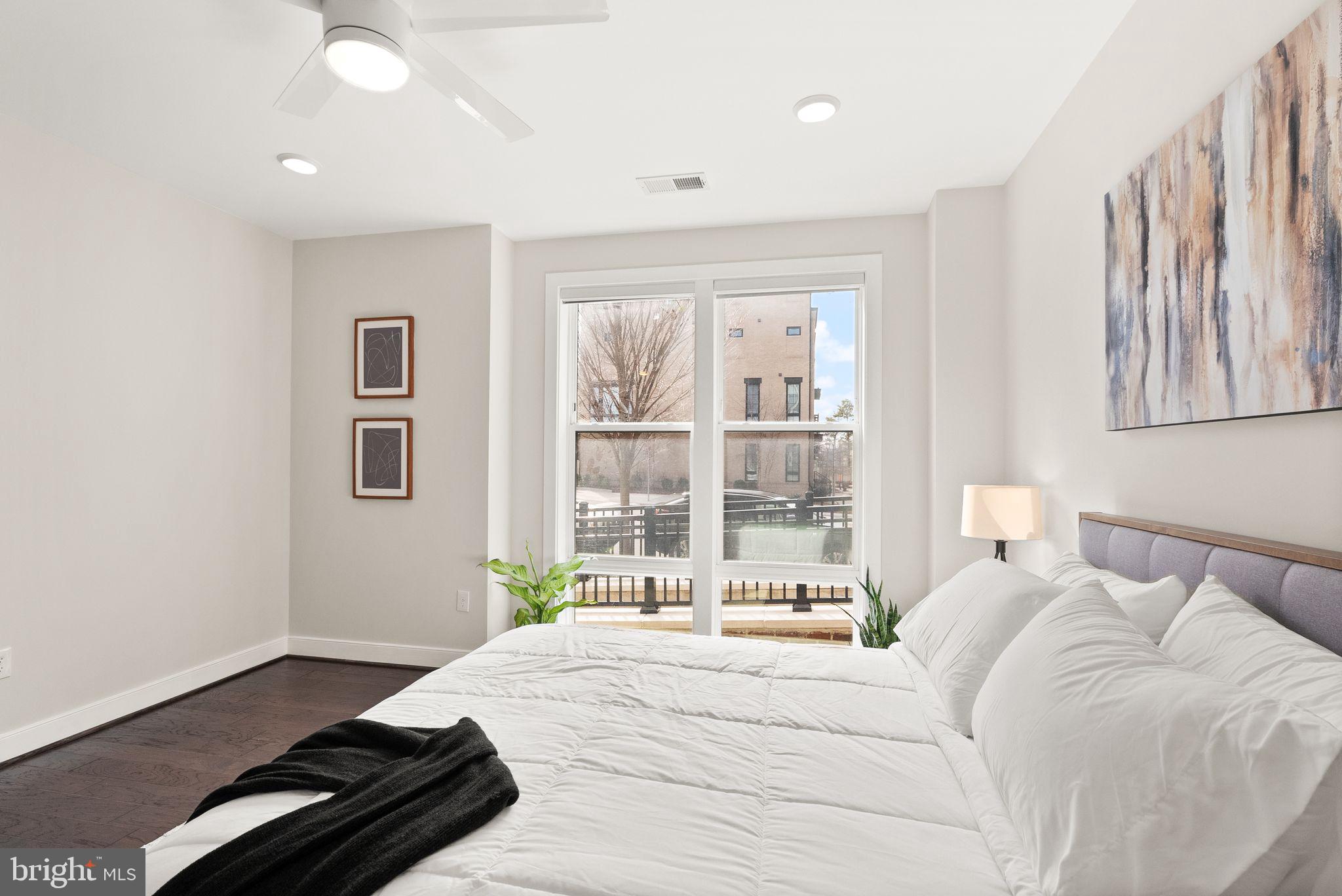 RESTON STATION - Residential