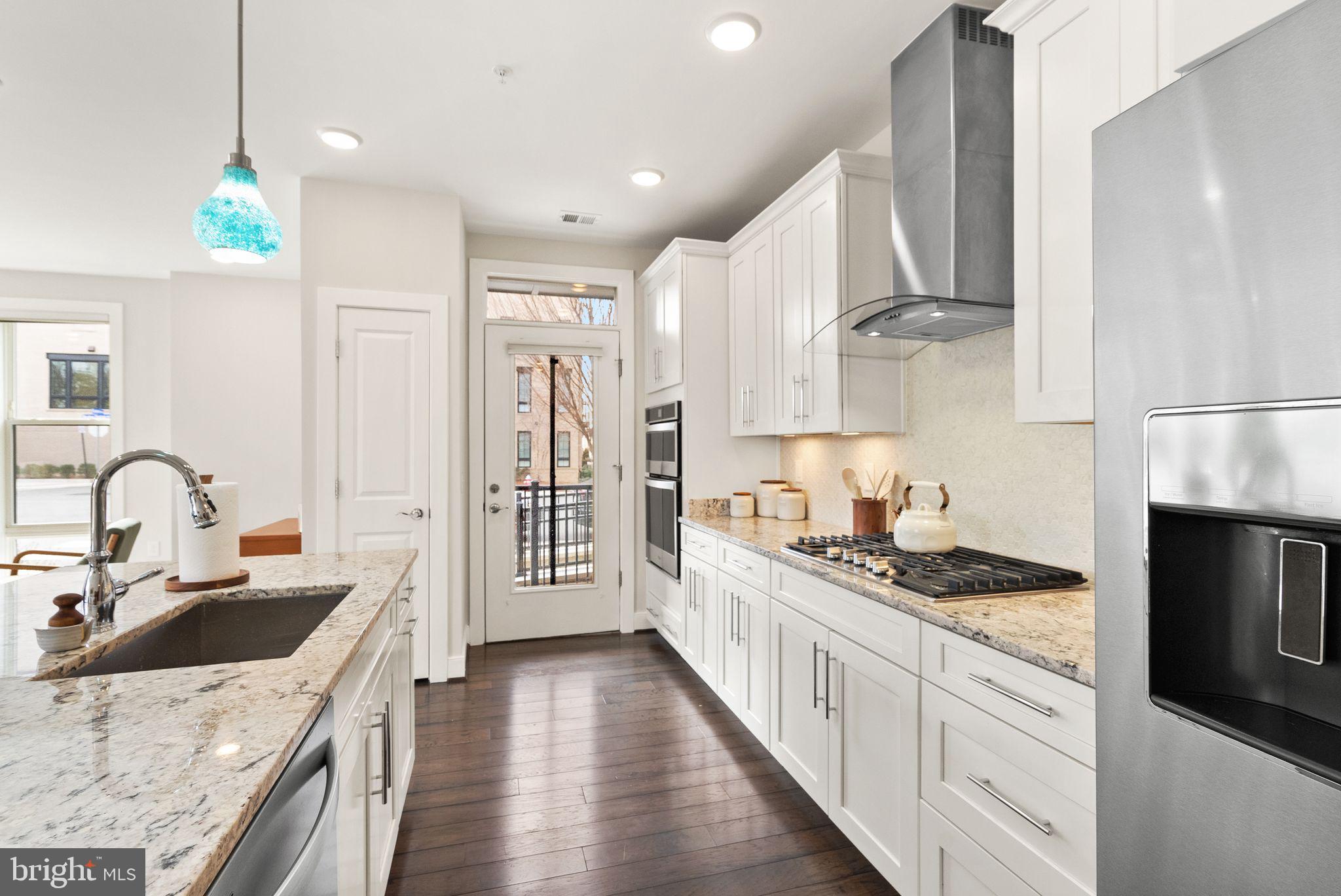 RESTON STATION - Residential