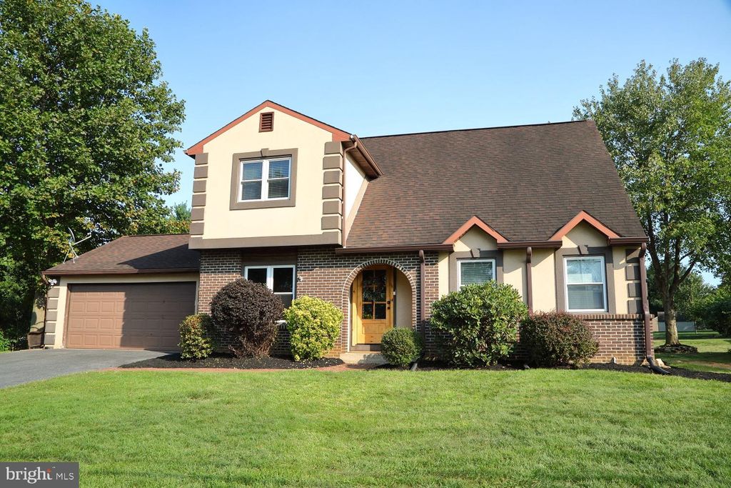 Photo of 519 Woodcrest Avenue, Lititz, PA 17543 (MLS # PALA2056600)