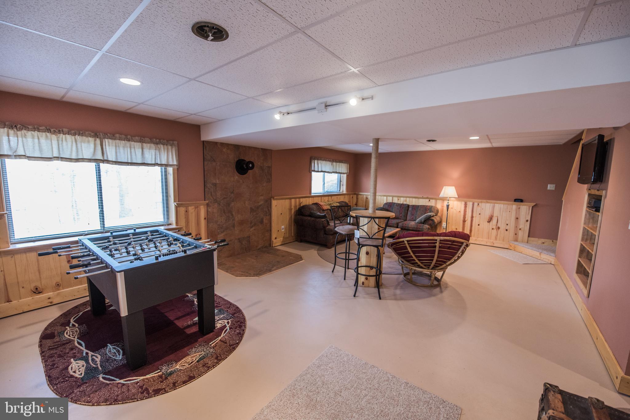 OLD MILL MANOR - Residential