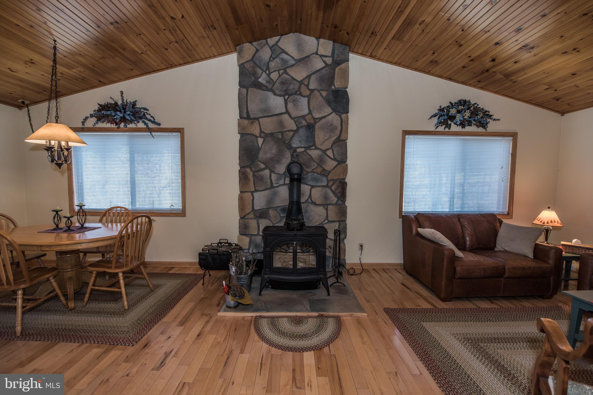 OLD MILL MANOR - Residential