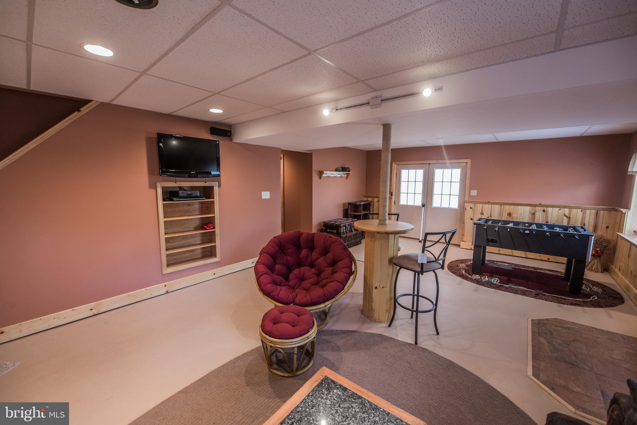 OLD MILL MANOR - Residential