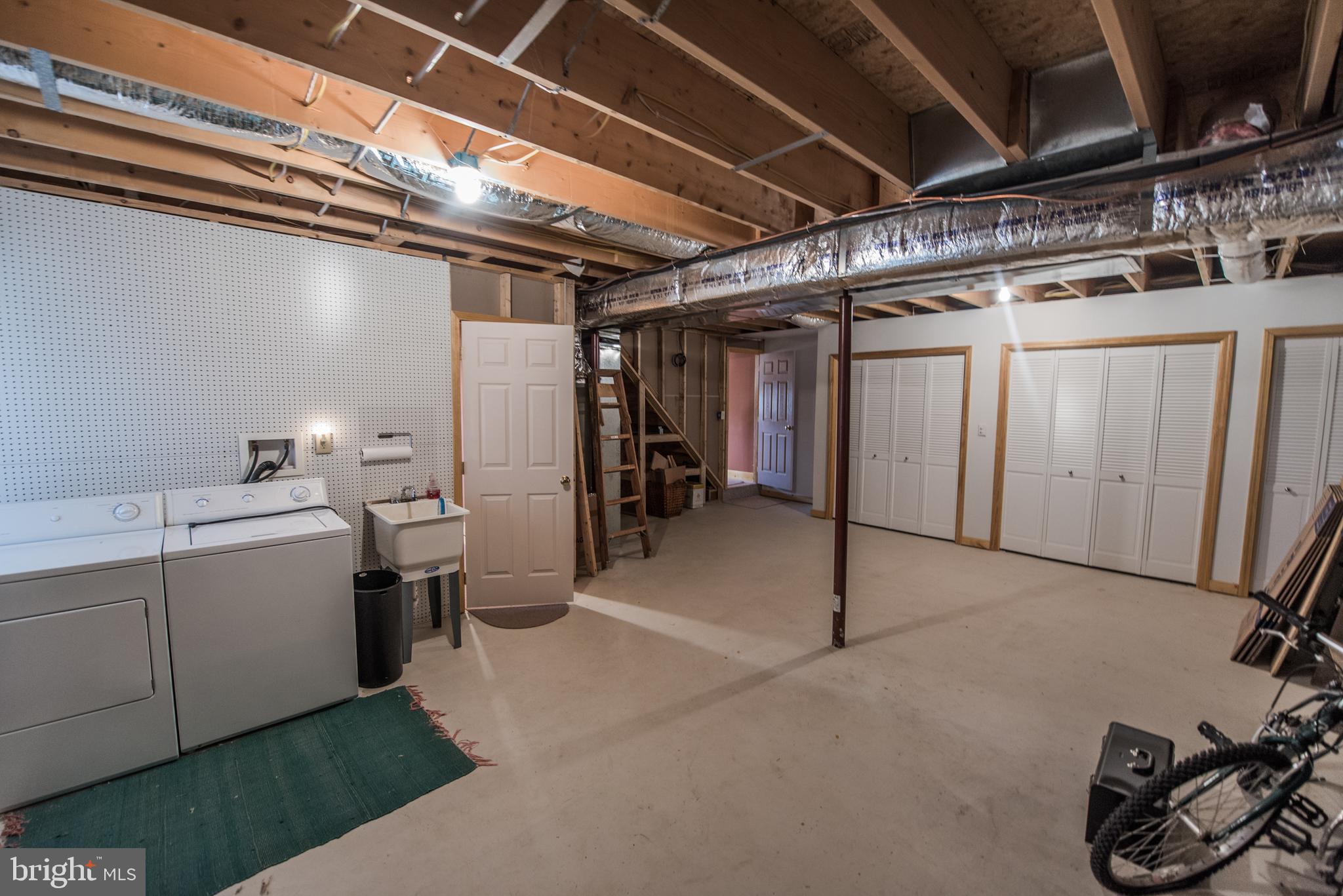 OLD MILL MANOR - Residential