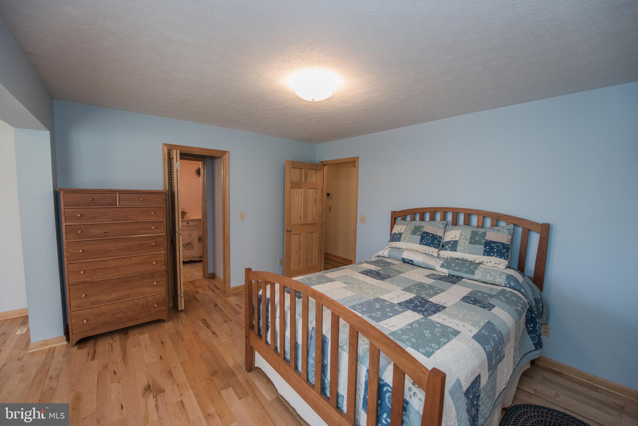 OLD MILL MANOR - Residential