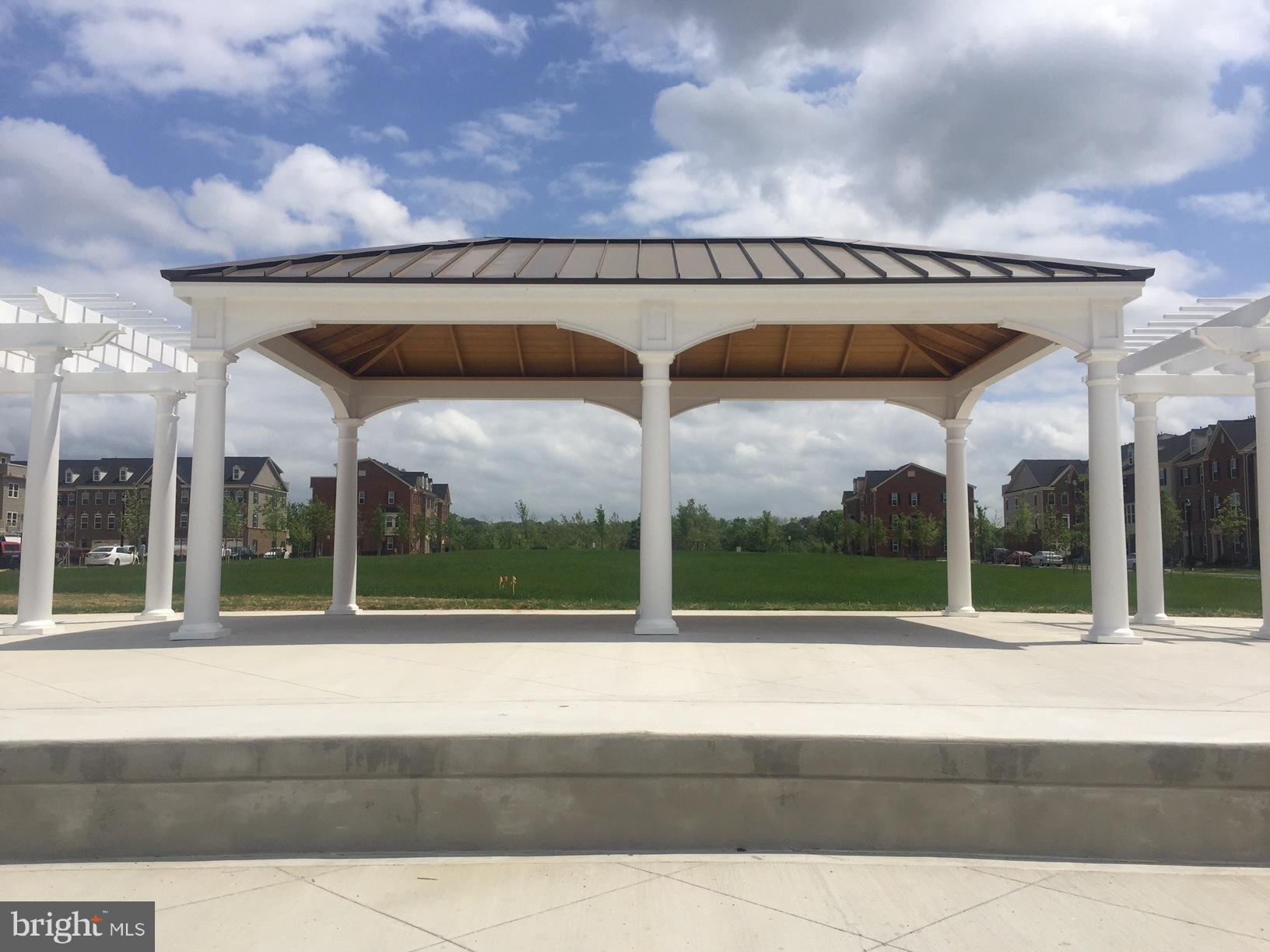 GREENBELT STATION - Residential