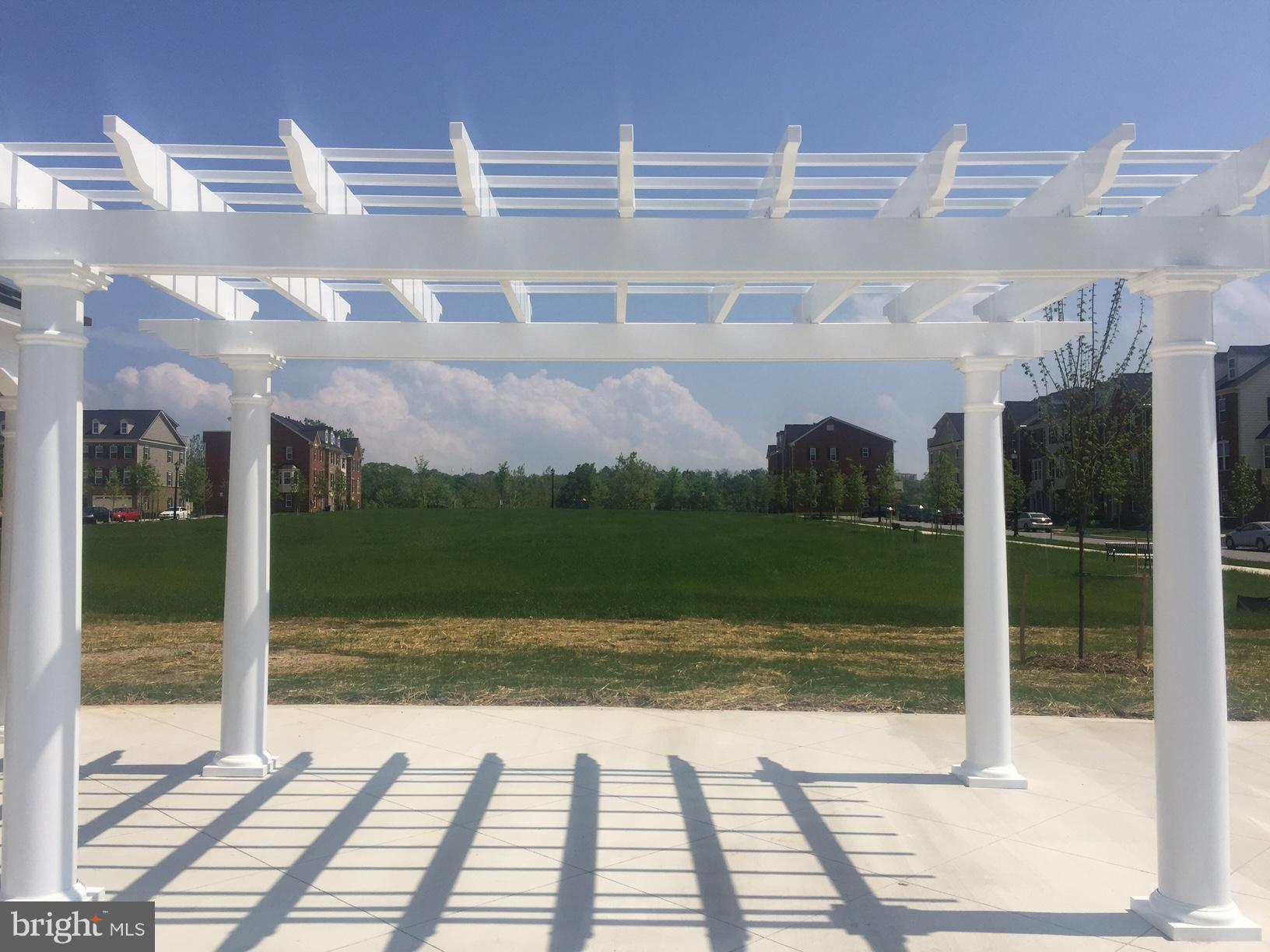 GREENBELT STATION - Residential