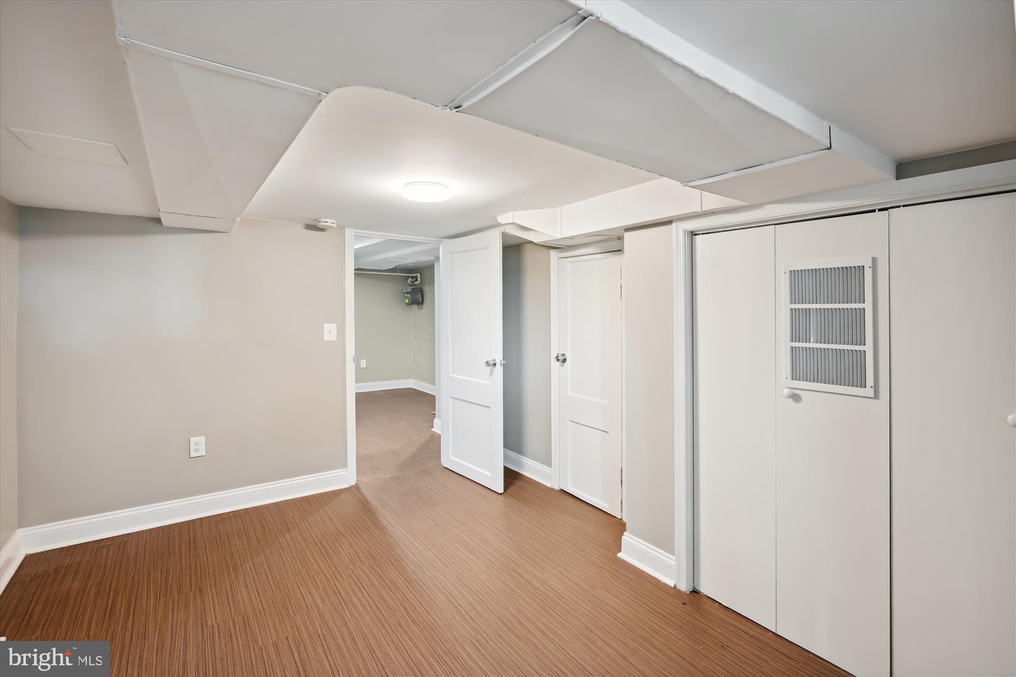 BROOKLYN - Residential