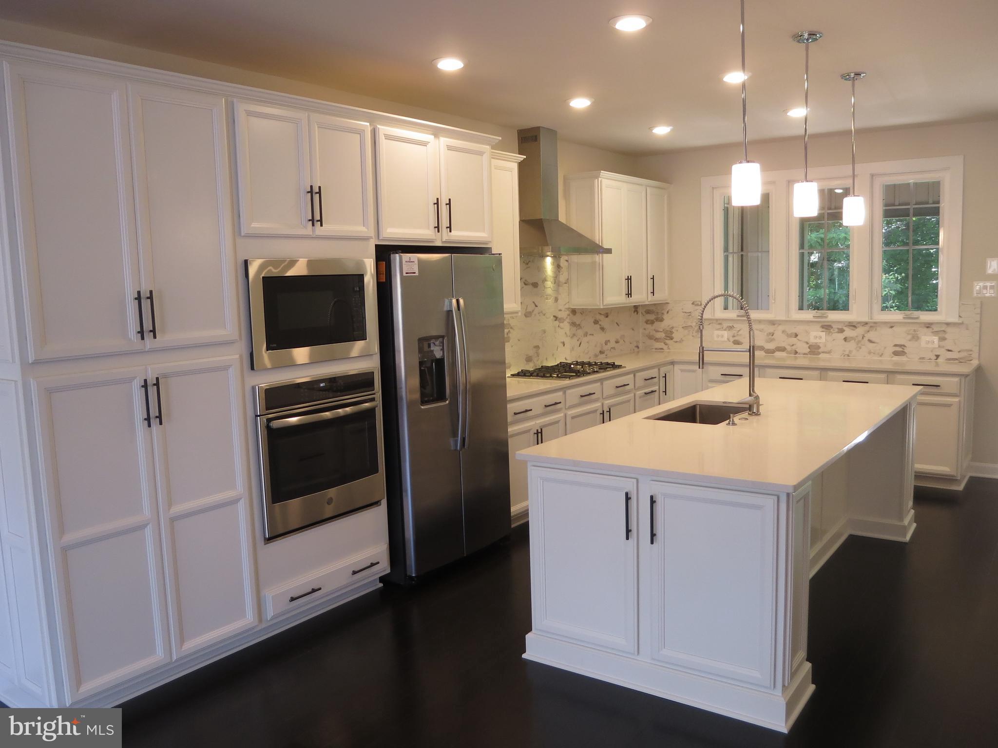 FAIRFAX - Residential Lease