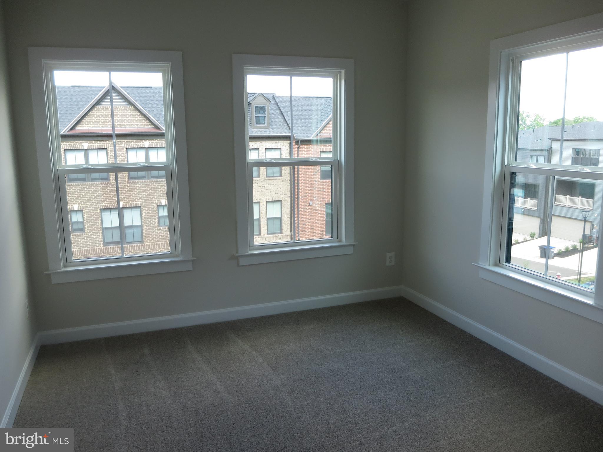 FAIRFAX - Residential Lease