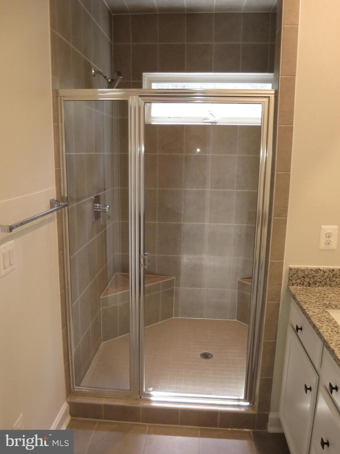 FAIRFAX - Residential Lease