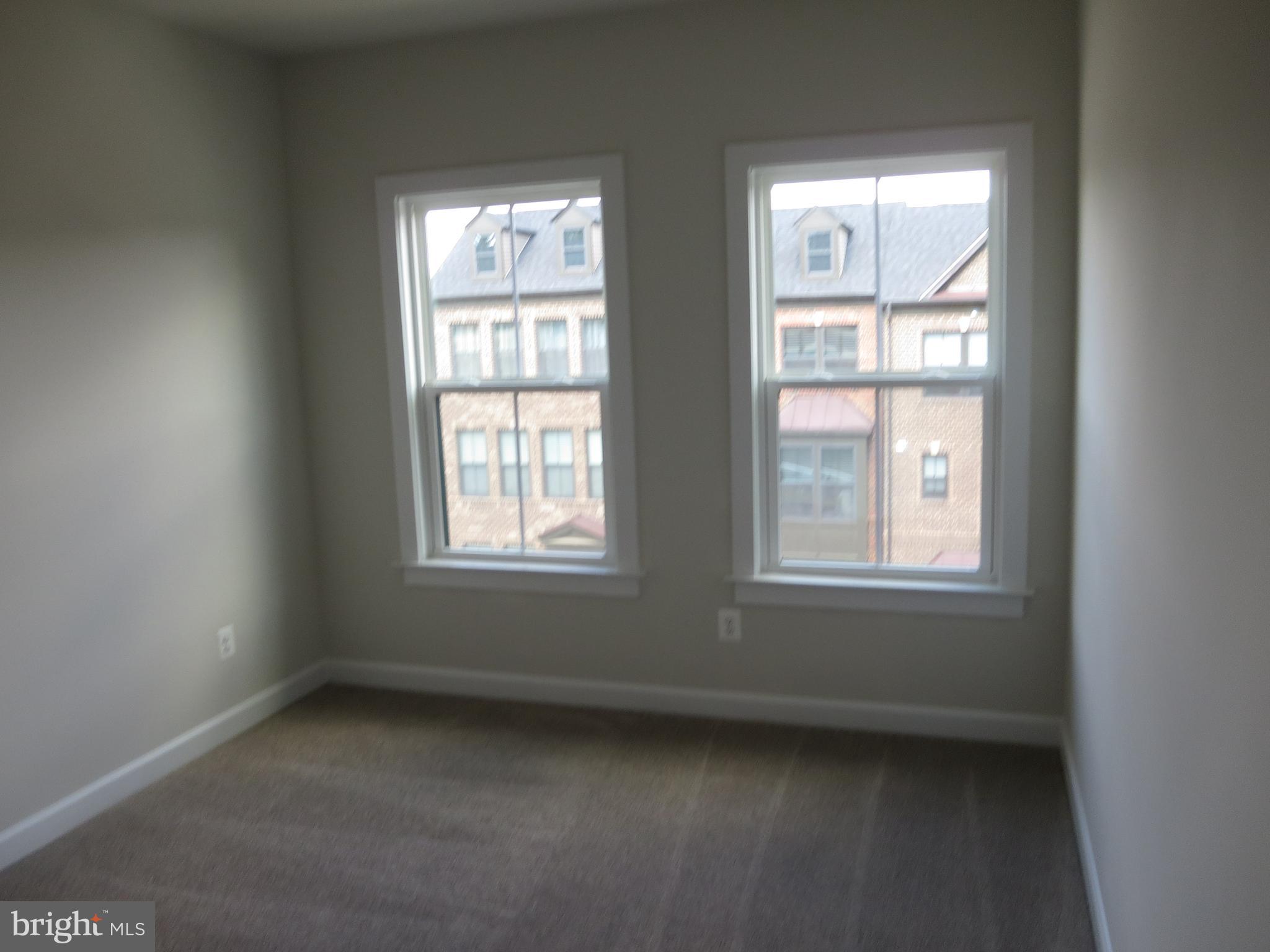 FAIRFAX - Residential Lease