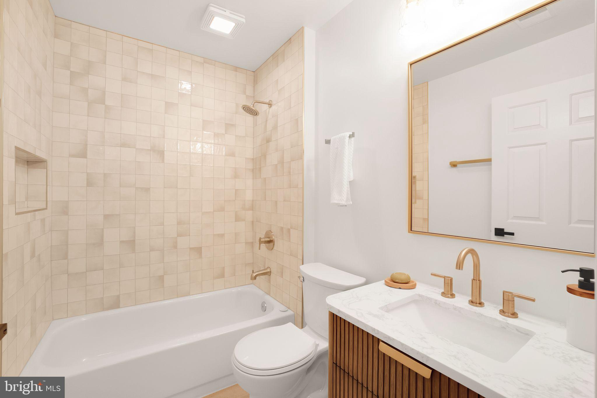 POTOMAC TERRACE - Residential