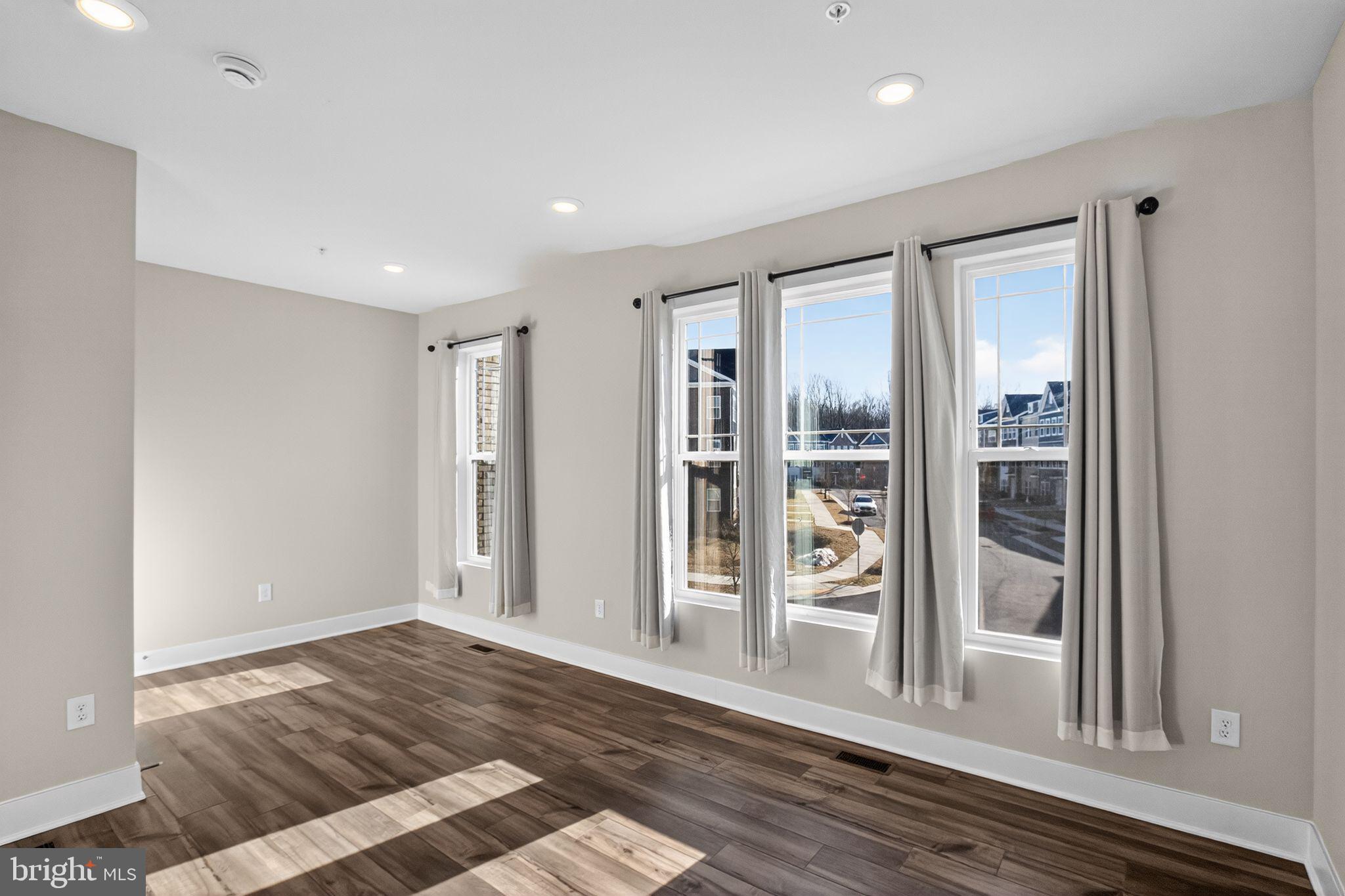 BRYANS ROAD - Residential