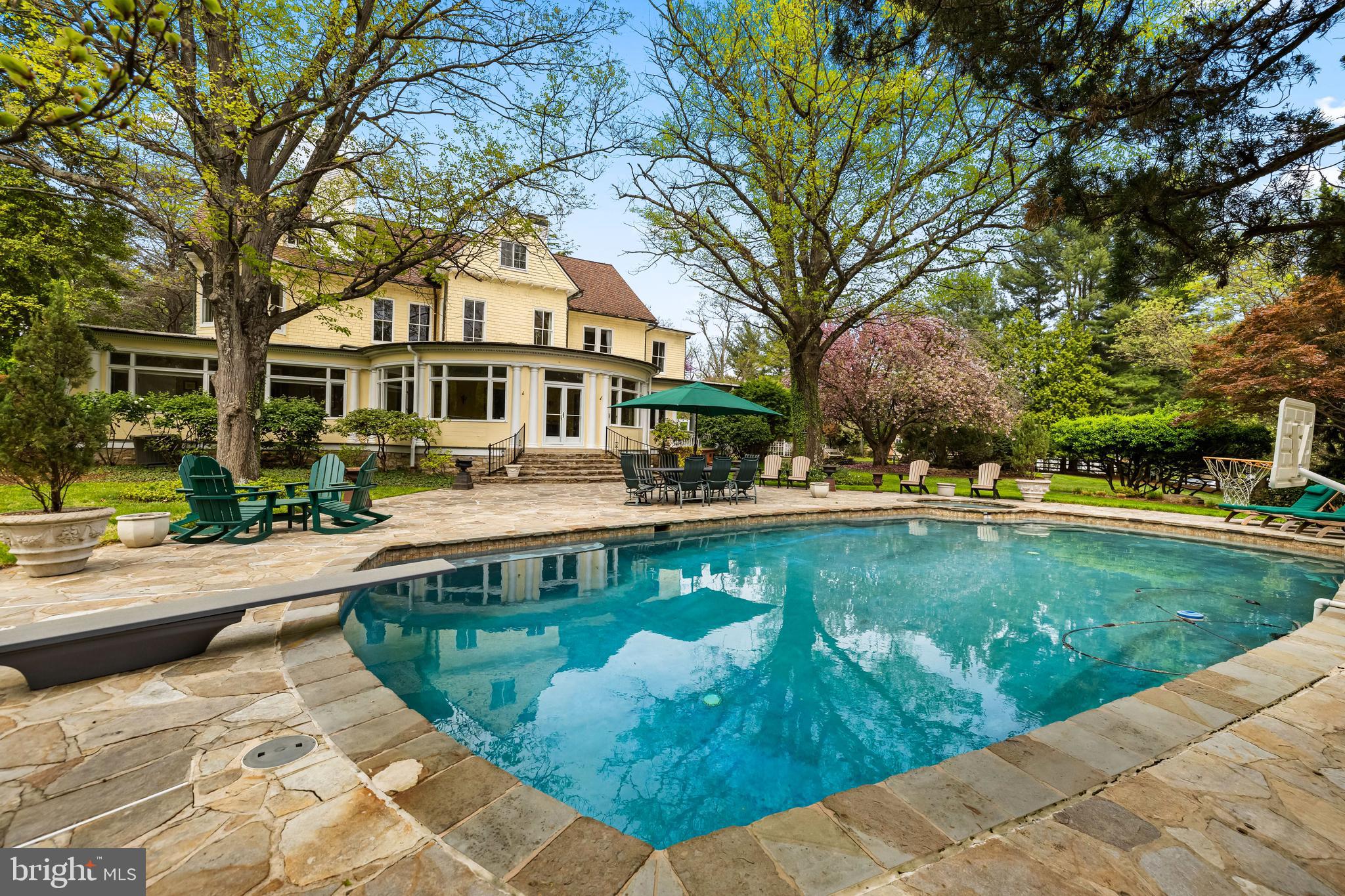 8555 HILL SPRING DRIVE