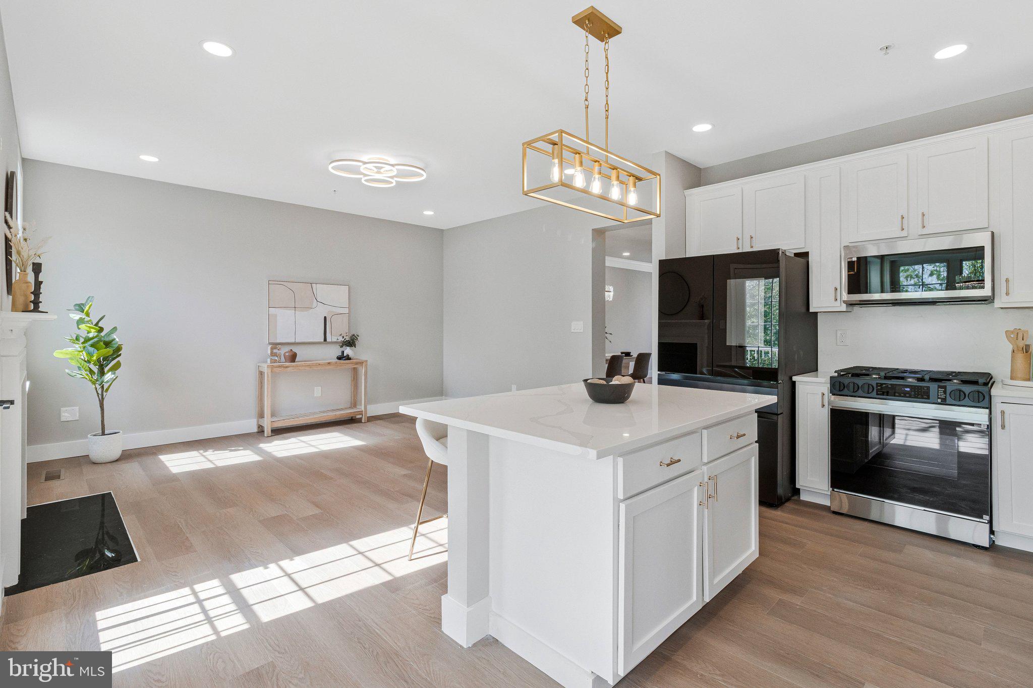 MARLBORO RIDGE - Residential