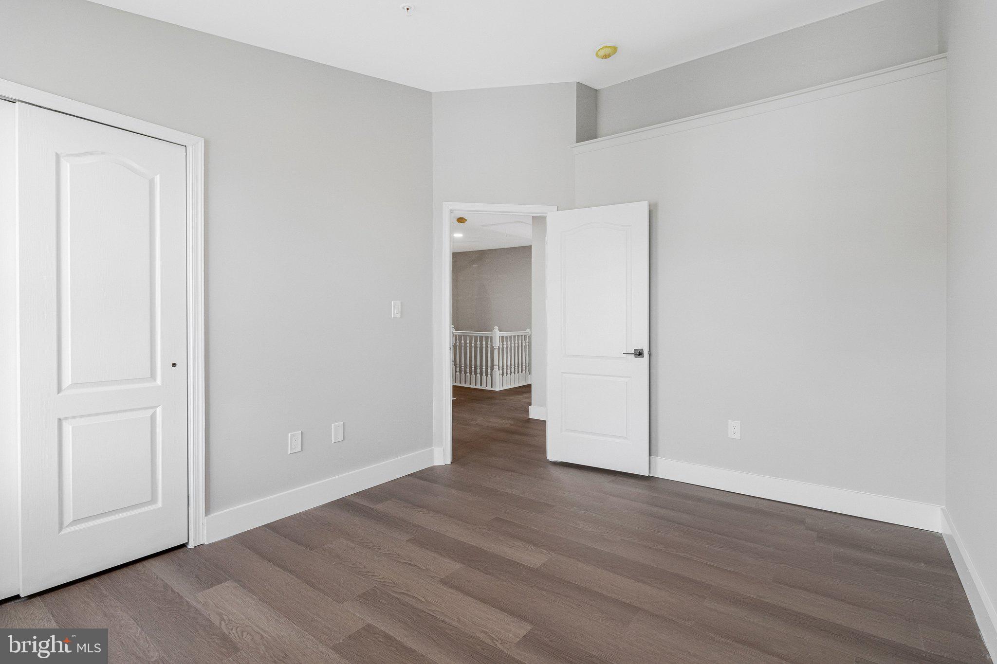 MARLBORO RIDGE - Residential