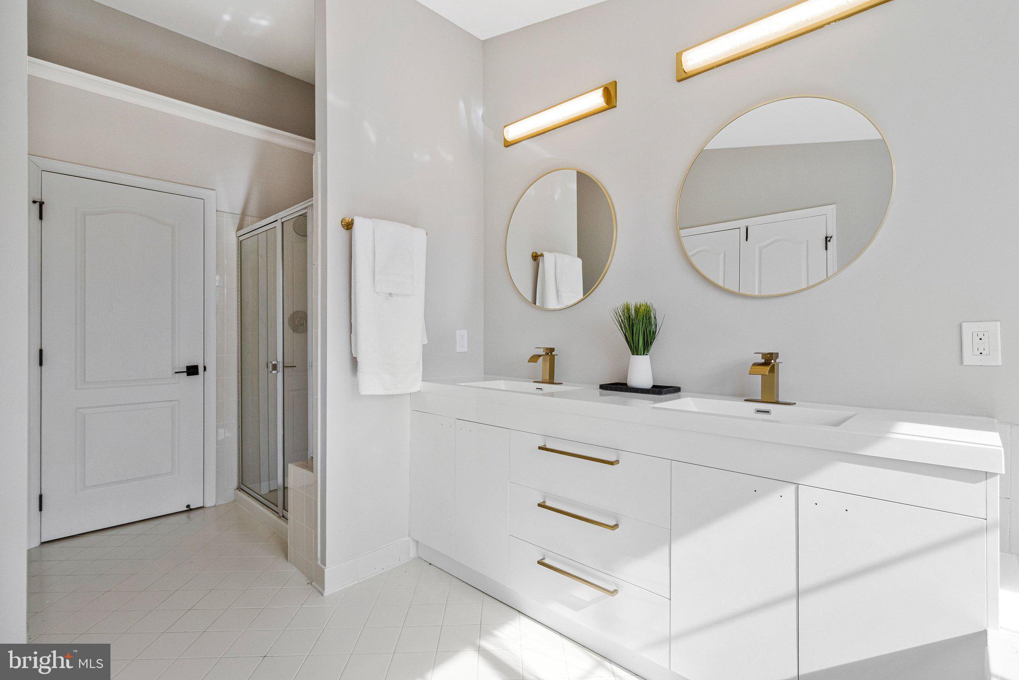 MARLBORO RIDGE - Residential