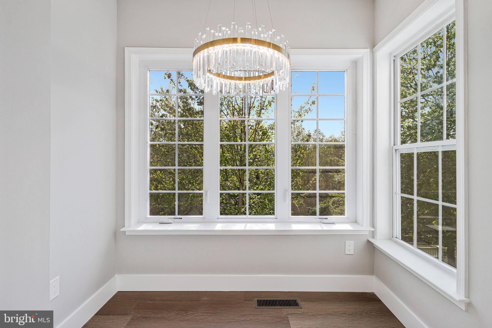 MARLBORO RIDGE - Residential