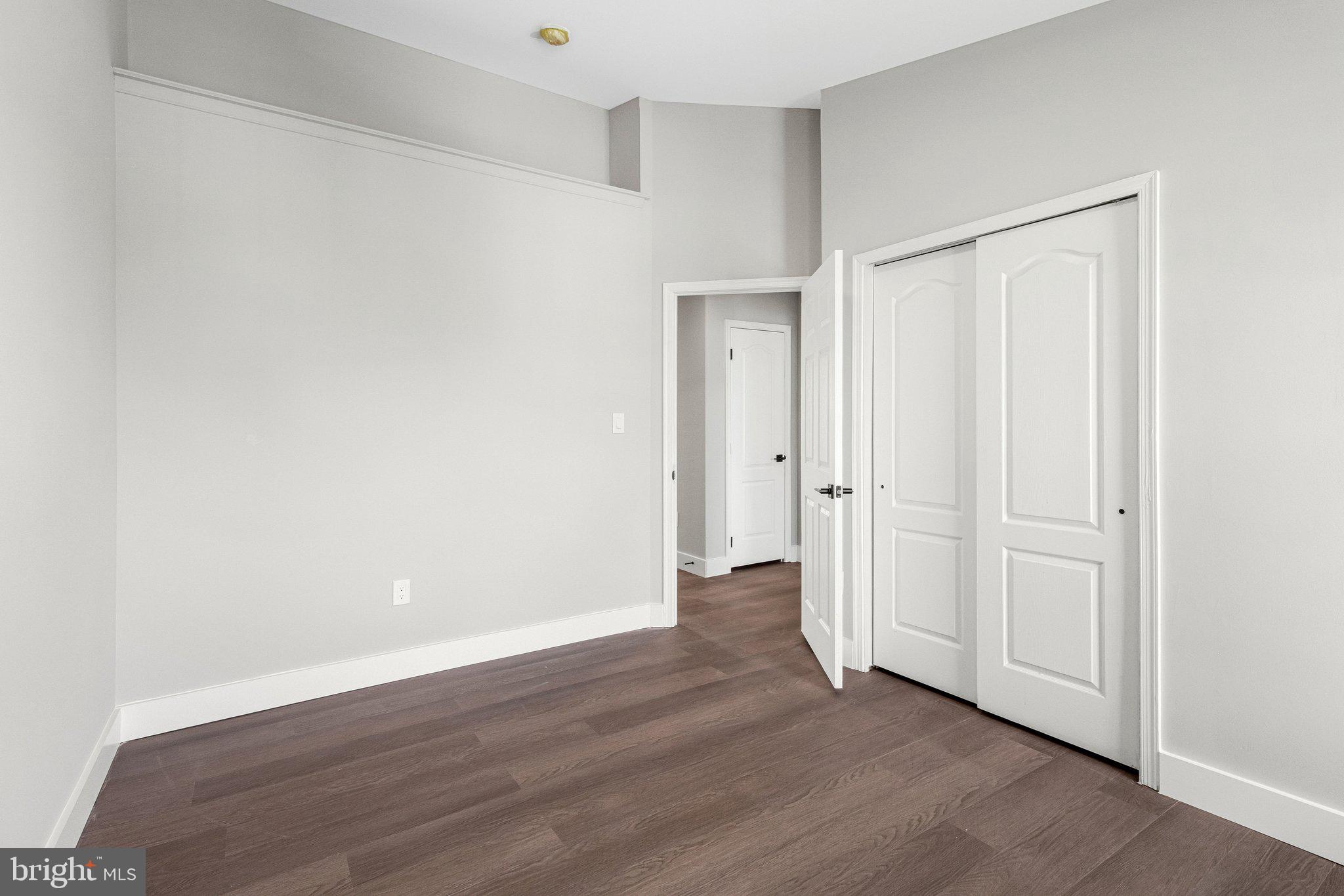 MARLBORO RIDGE - Residential