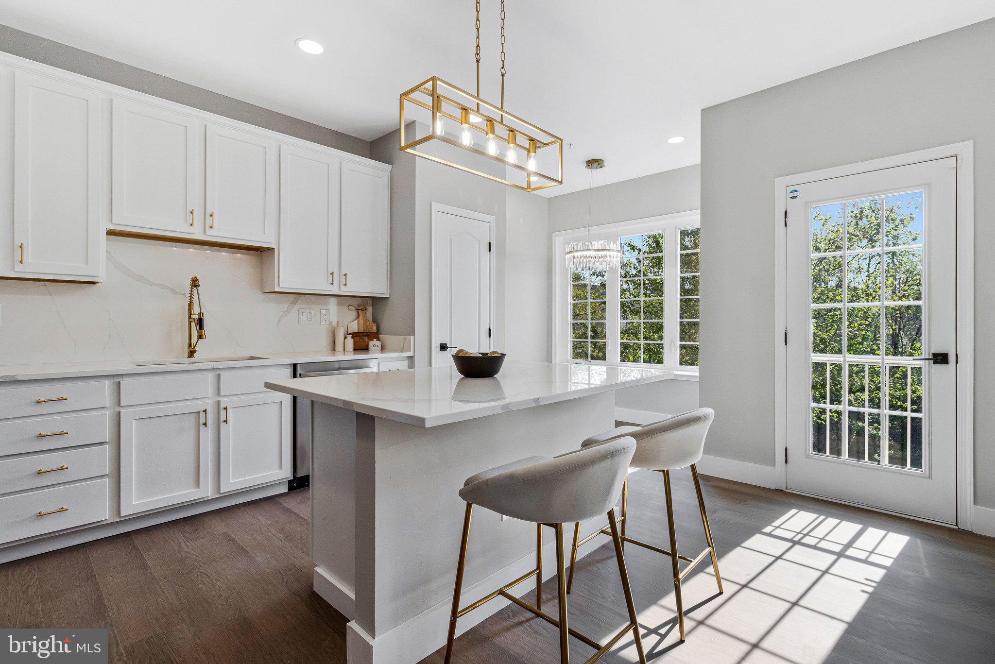 MARLBORO RIDGE - Residential