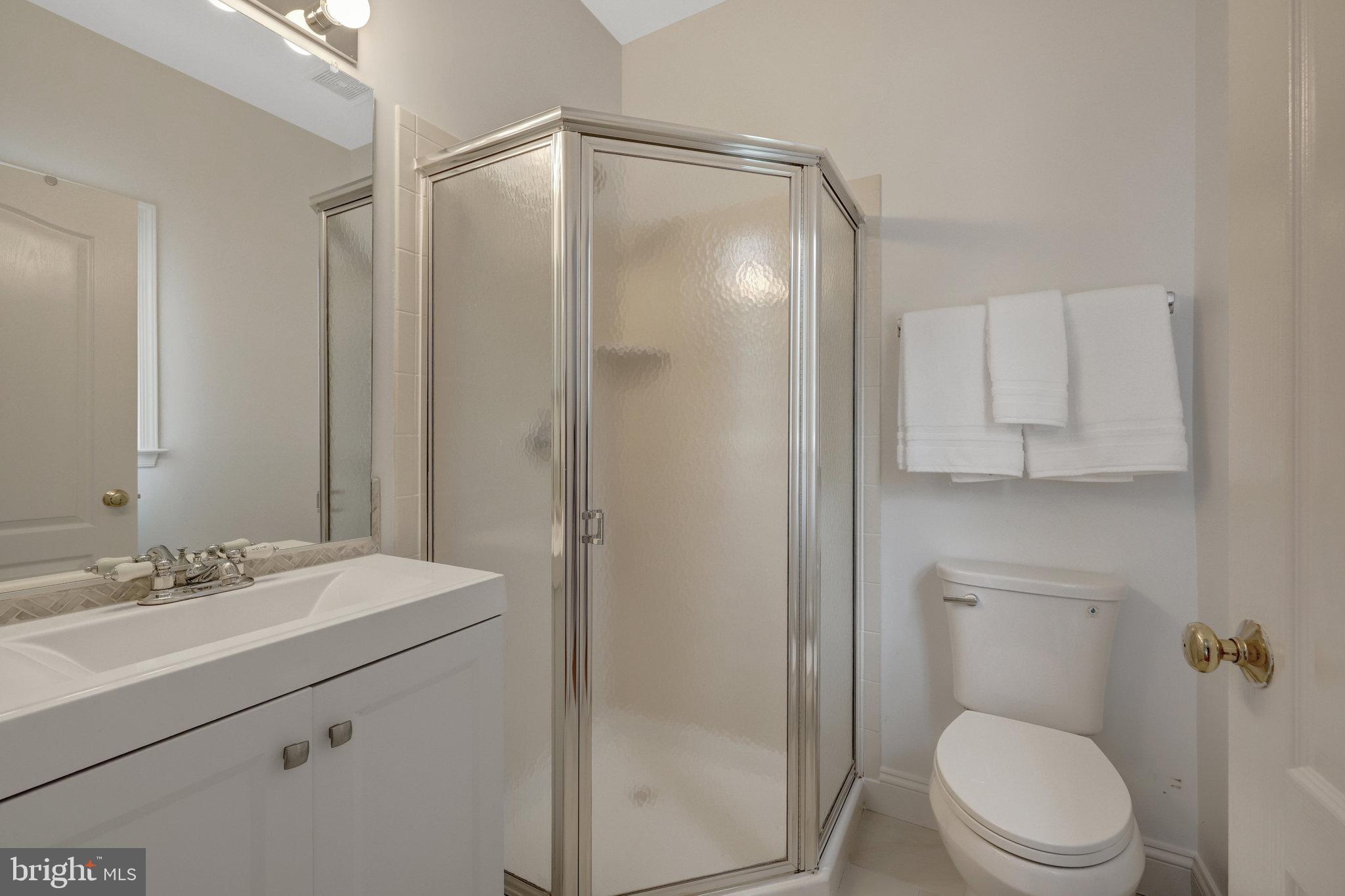 BELMONT COUNTRY CLUB - Residential