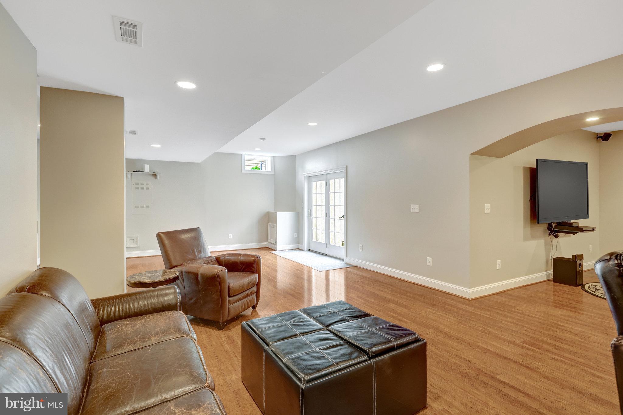 BELMONT COUNTRY CLUB - Residential