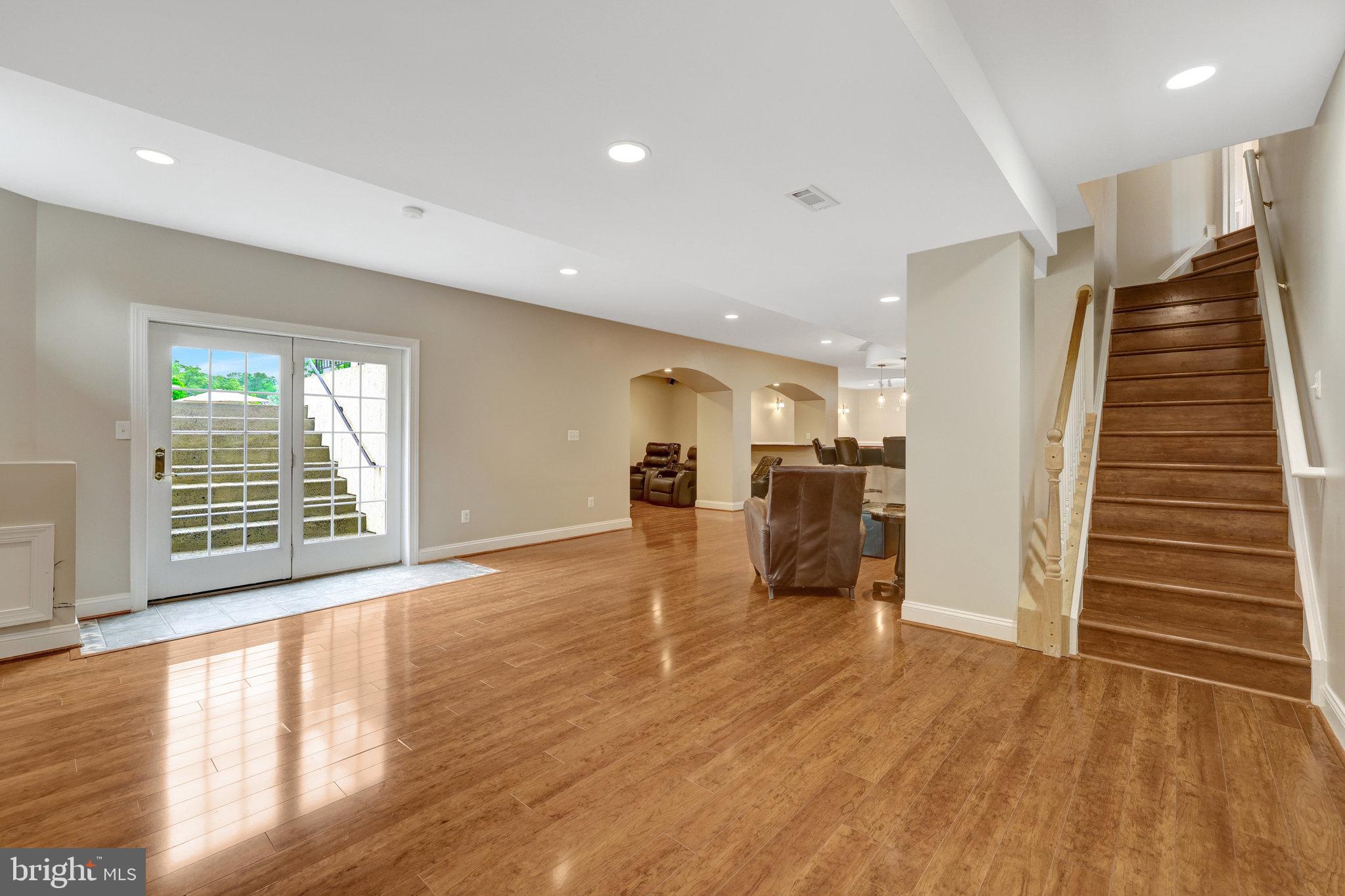 BELMONT COUNTRY CLUB - Residential