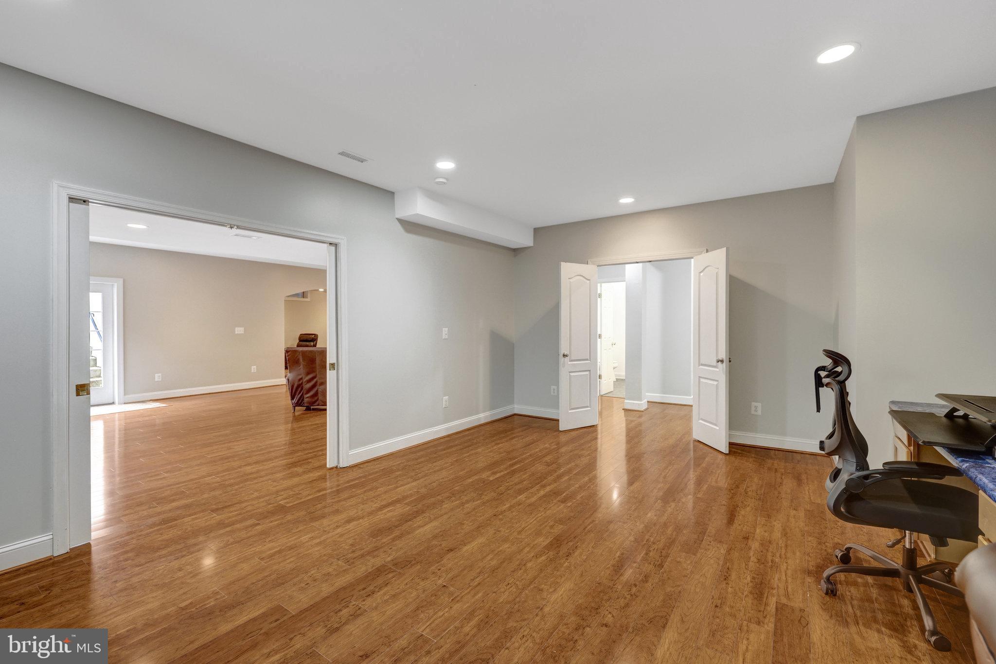 BELMONT COUNTRY CLUB - Residential