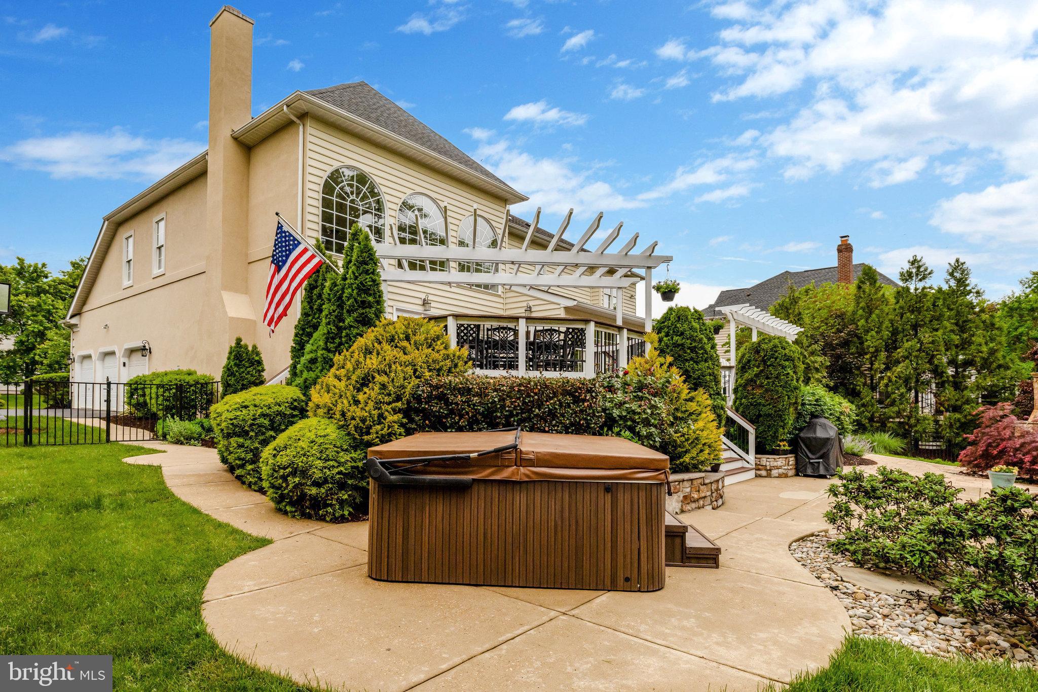 BELMONT COUNTRY CLUB - Residential