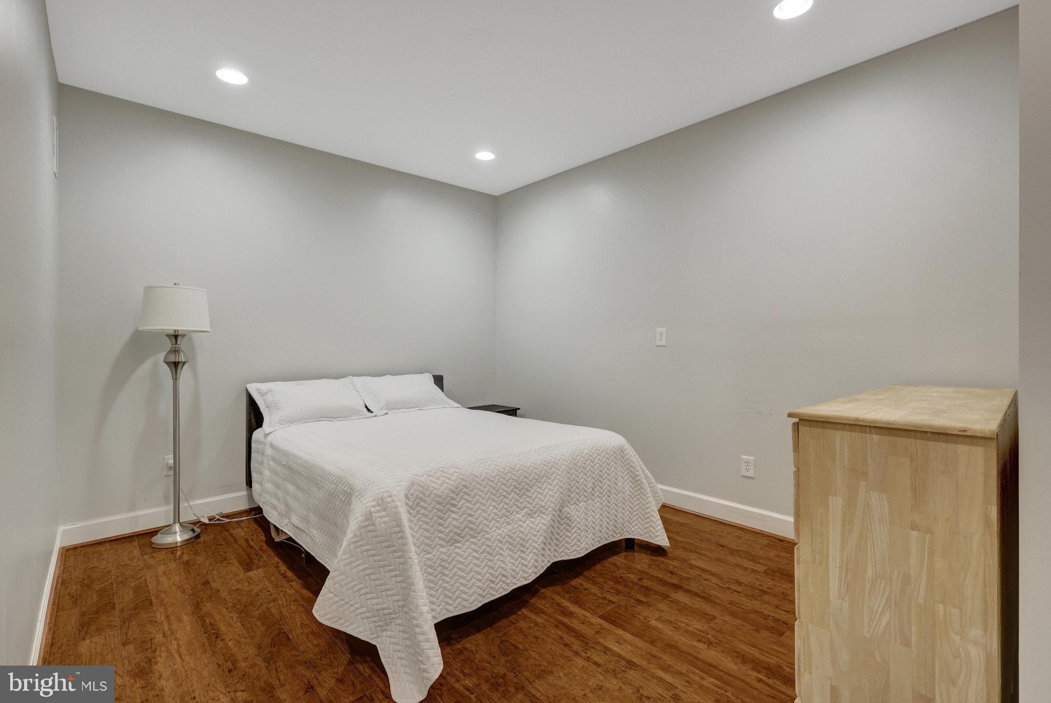 BELMONT COUNTRY CLUB - Residential