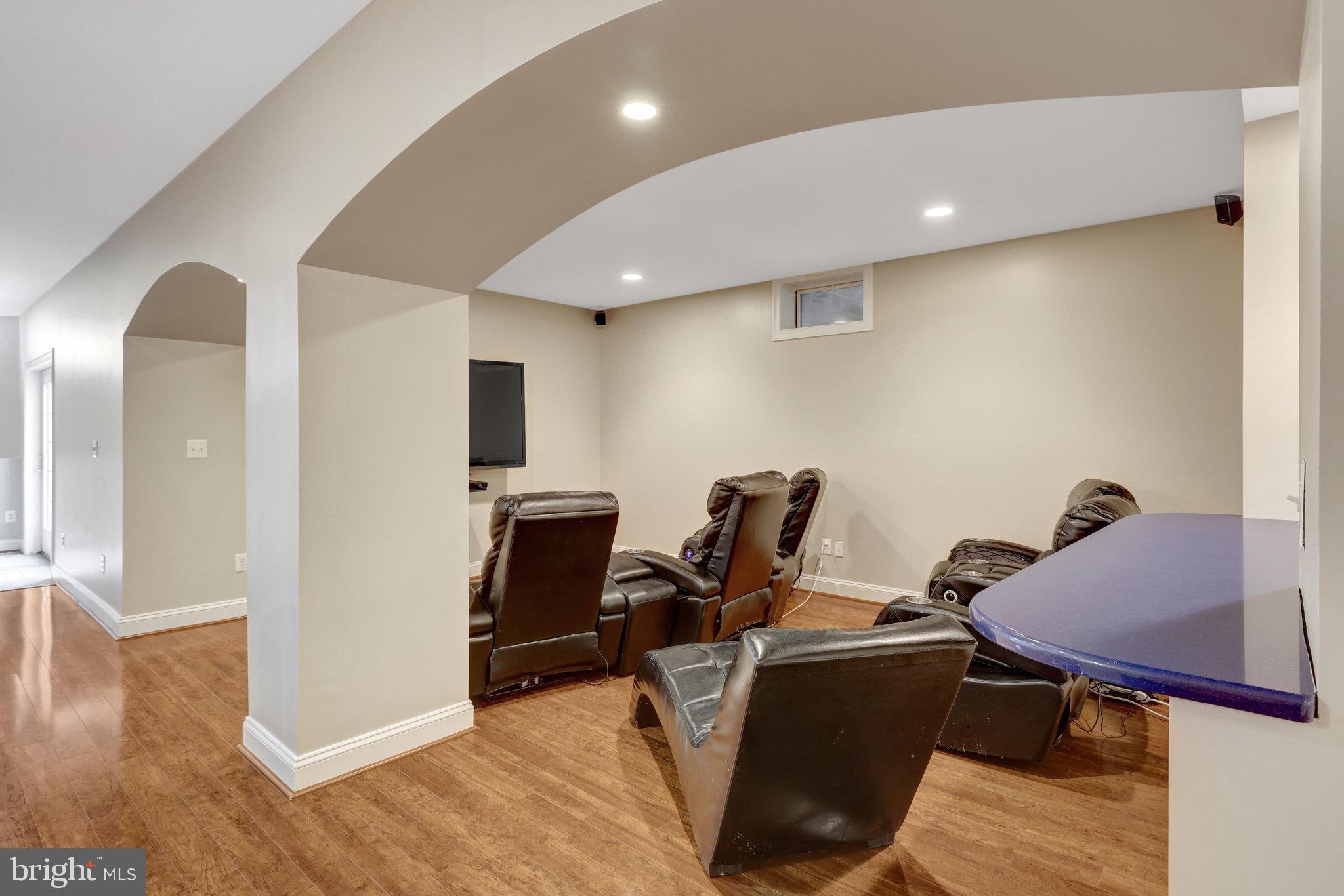 BELMONT COUNTRY CLUB - Residential