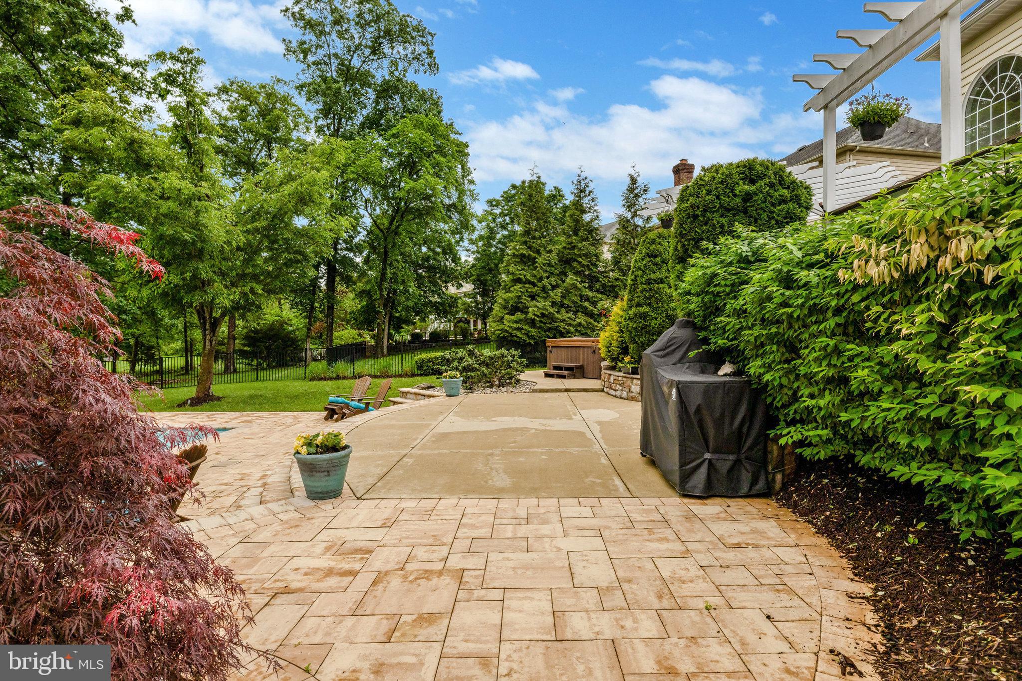 BELMONT COUNTRY CLUB - Residential