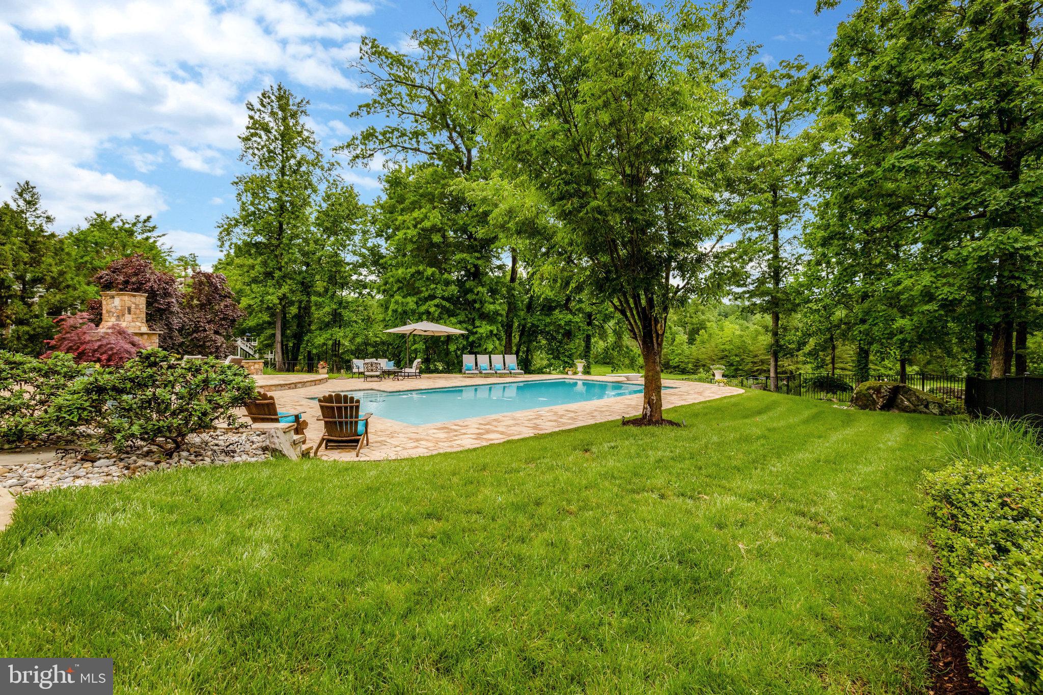 BELMONT COUNTRY CLUB - Residential