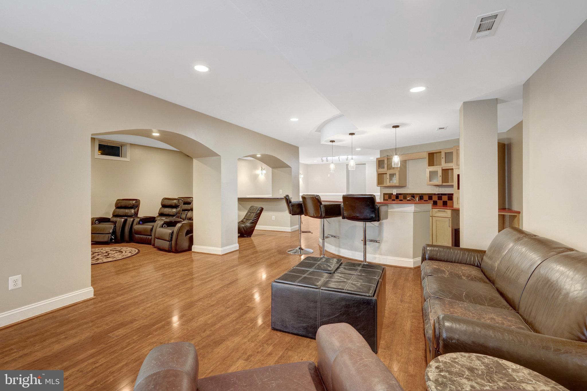 BELMONT COUNTRY CLUB - Residential