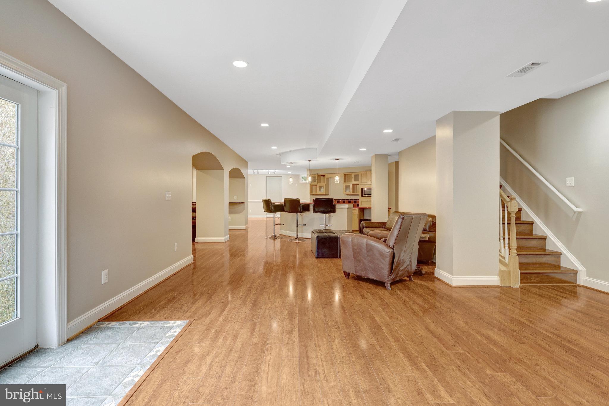 BELMONT COUNTRY CLUB - Residential