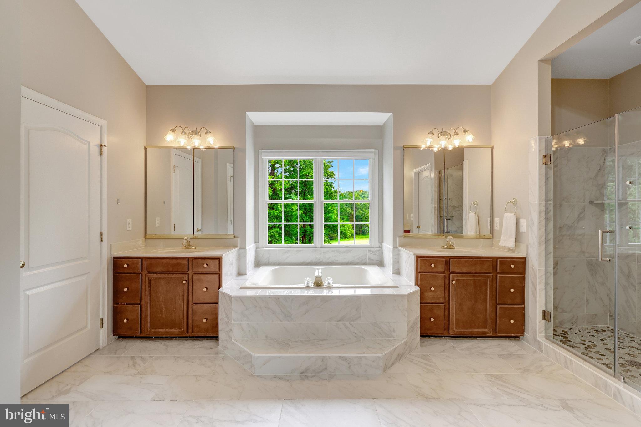 BELMONT COUNTRY CLUB - Residential