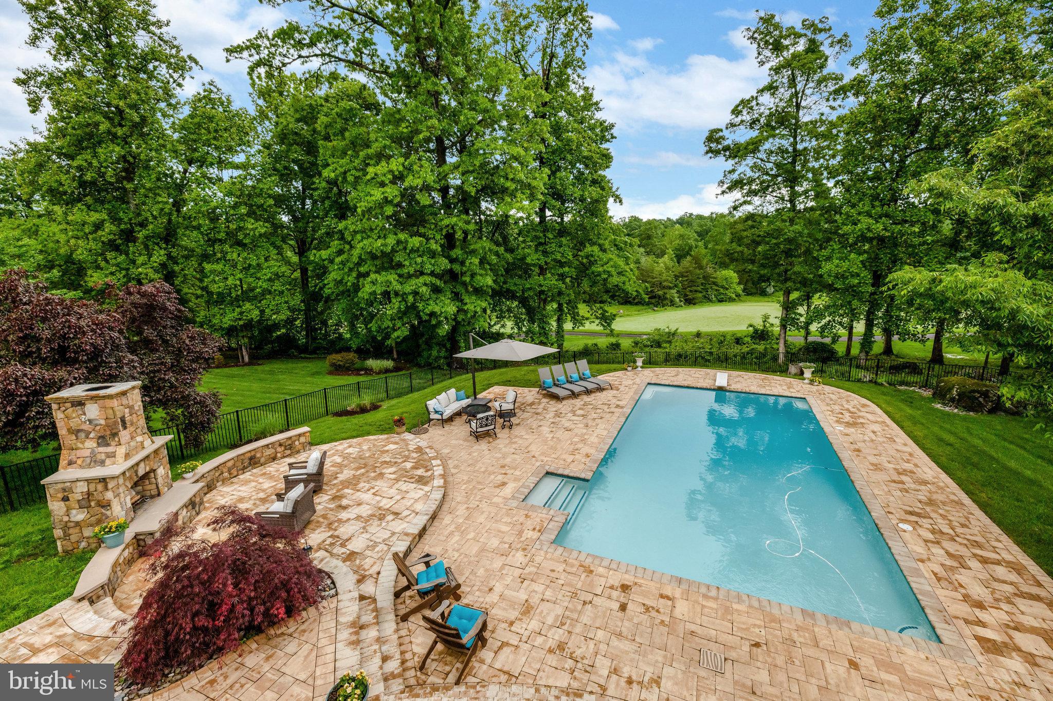 BELMONT COUNTRY CLUB - Residential